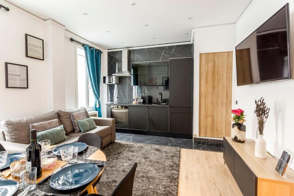 Paris, Tour Eiffel, Champs Elysees