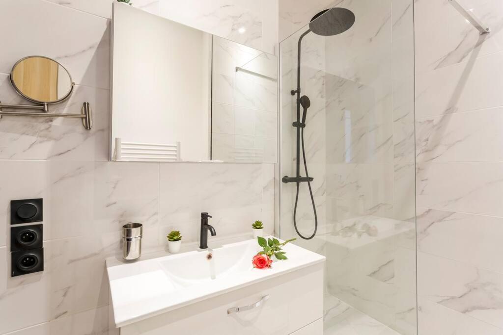 Paris, Tour Eiffel, Champs Elysees * Paris